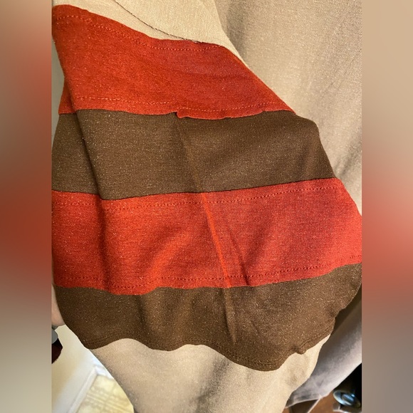 Beautiful long sleeve NWT Cotton Bleu tee, color is Mocha Combo, size 2X - Picture 8 of 16